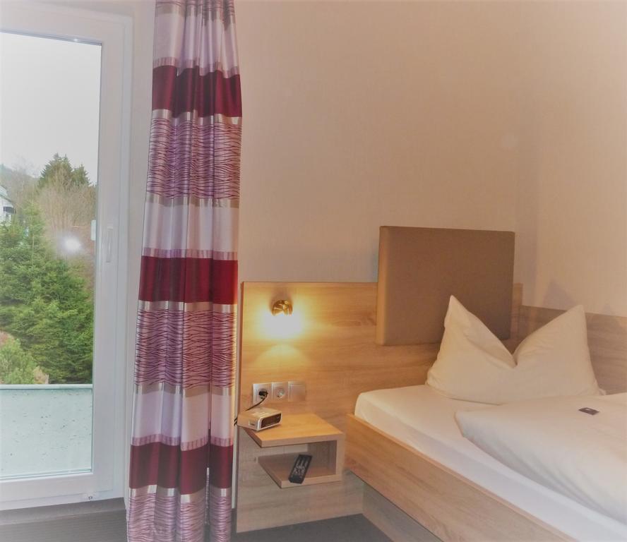 Pension Haus Waldfrieden, Meinecardplus Inklusive Виллинген Экстерьер фото